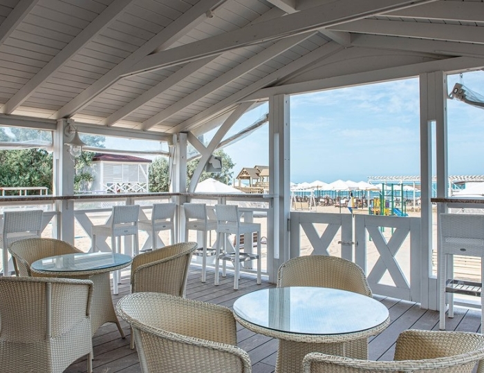 Снек-бар Le Paradis - Alean Family Doville